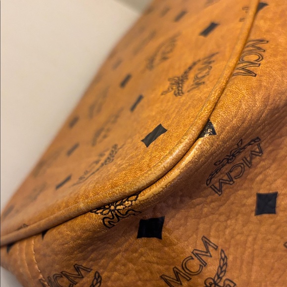 MCM COGNAG TOTE - Picture 11 of 16